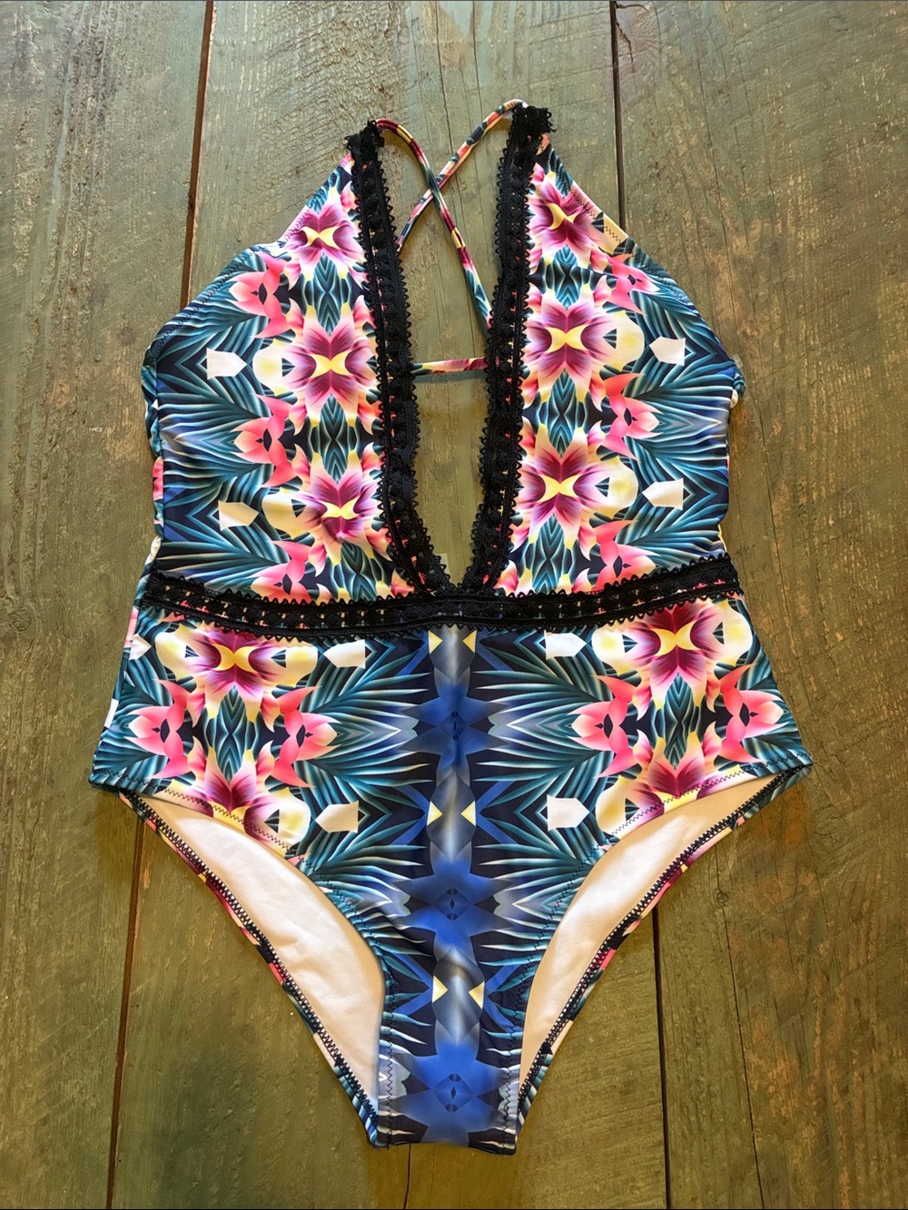 *NWT* Women’s Boho Floral Blue One-Piece Swimsuit with Black Trim